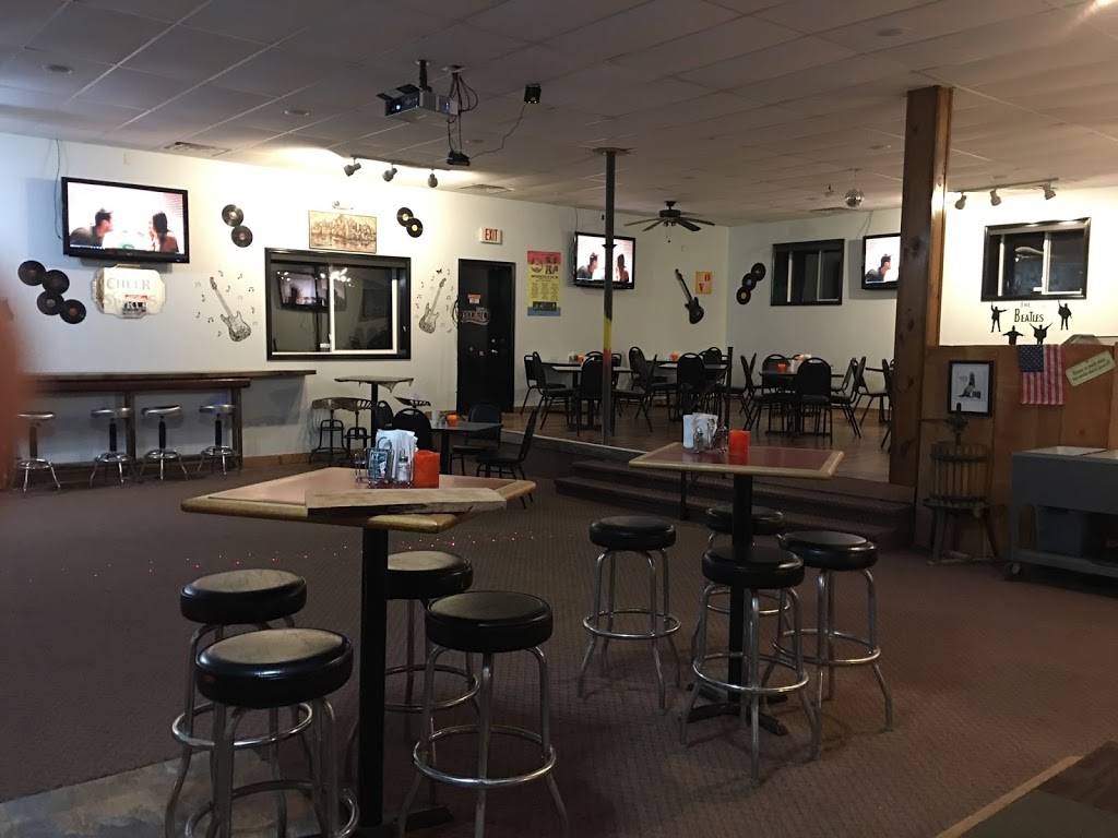MJs Music Bar | restaurant | 609 NY-48, Fulton, NY 13069, USA | 3152974822 OR +1 315-297-4822