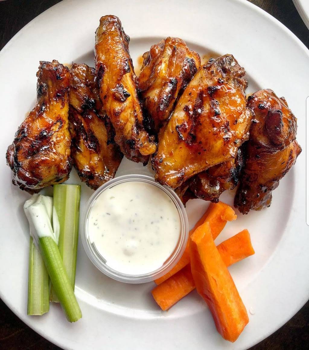 Sports Page Food & Spirits | restaurant | 128 Argus Ln # D, Mooresville, NC 28117, USA | 7046628851 OR +1 704-662-8851