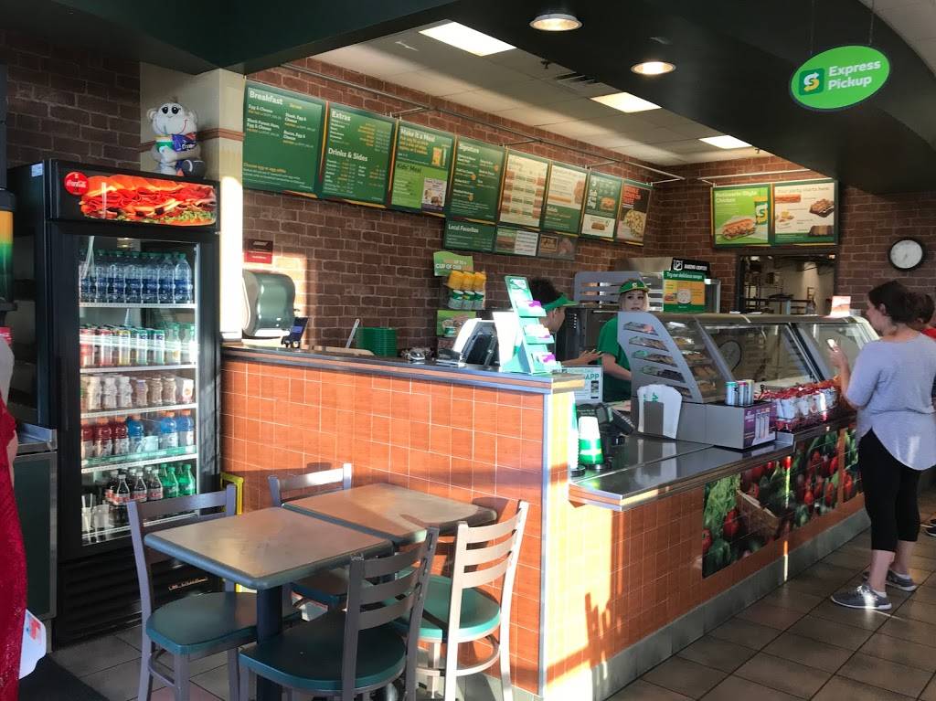 Subway | restaurant | 3550 East Southern Avenue Suite 101 Val Vista Plaza, Mesa, AZ 85204, USA | 4806542235 OR +1 480-654-2235