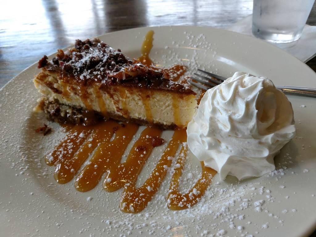 Fish Camp Lake Eustis | restaurant | 901 Lake Shore Blvd, Tavares, FL 32778, USA | 3527424400 OR +1 352-742-4400