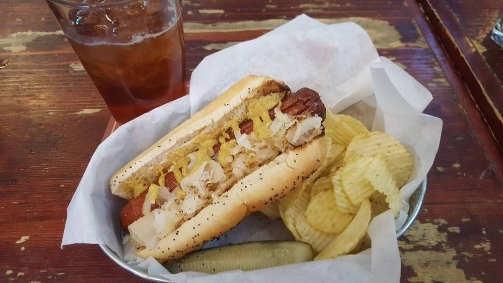 Steak-Out Saloon | restaurant | 152 W Mountain Ave, Fort Collins, CO 80524, USA | 9704165989 OR +1 970-416-5989