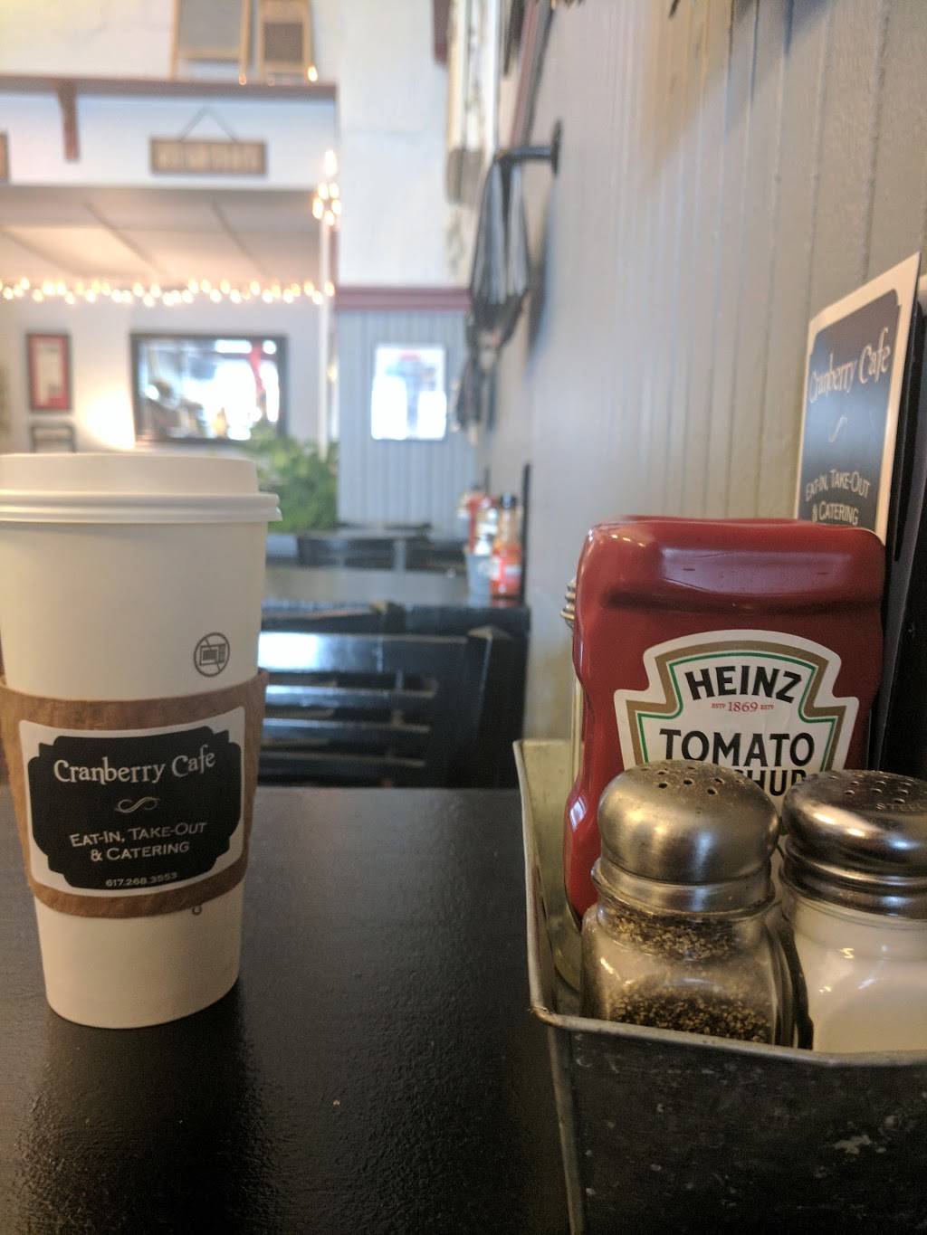 Cranberry Cafe | meal takeaway | 704 E Broadway, Boston, MA 02127, USA | 6172683553 OR +1 617-268-3553