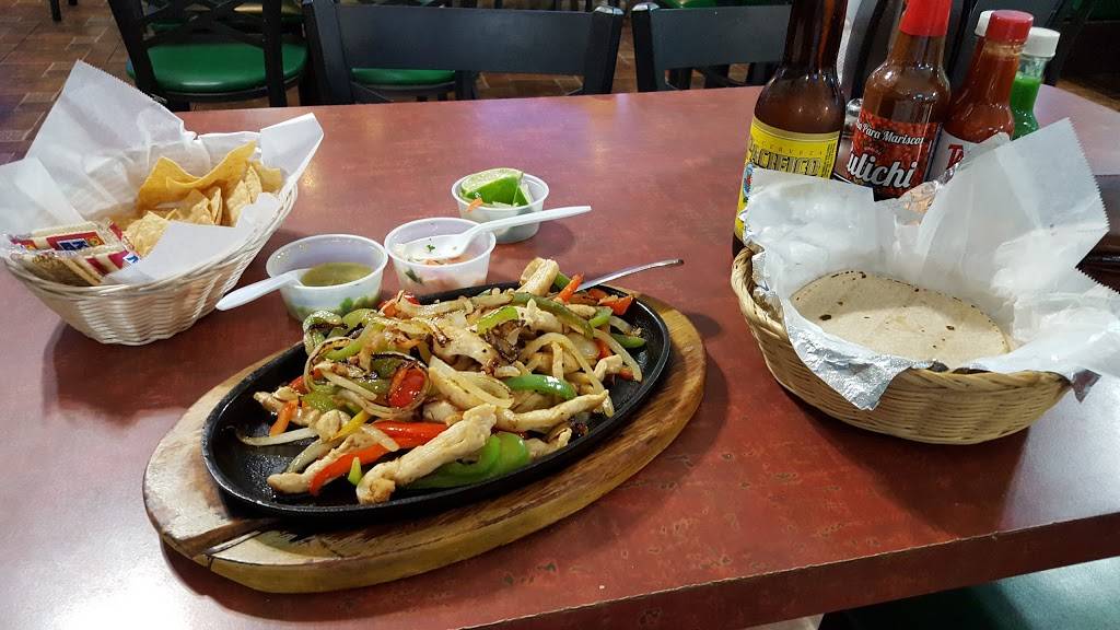 Las Islitas Mariscos | restaurant | 1460 Oakland Rd Ste F, San Jose, CA 95112, USA | 4084527411 OR +1 408-452-7411