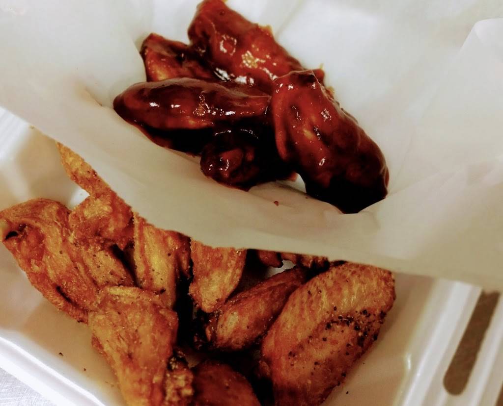 House Divided Wings & Things | restaurant | 2420 Jordan Ln NW Suite J, Huntsville, AL 35816, USA | 2567555598 OR +1 256-755-5598