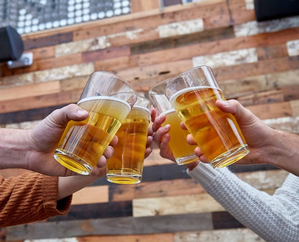 St Paul Tap | restaurant | 825 W Jefferson Ave, St Paul, MN 55102, USA | 6512276315 OR +1 651-227-6315