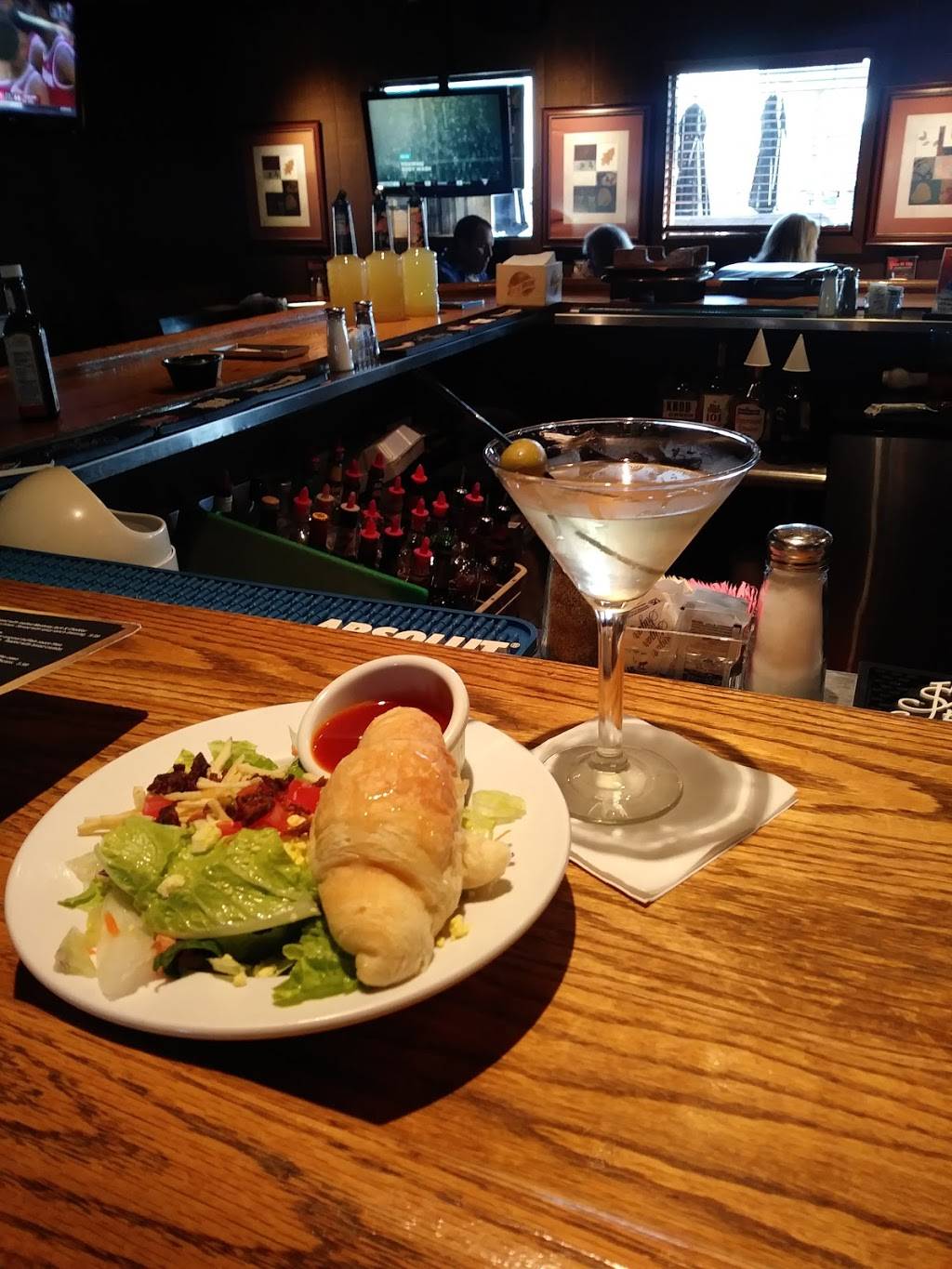 Raffertys | restaurant | 1400 N Green River Rd, Evansville, IN 47715, USA | 8124710024 OR +1 812-471-0024