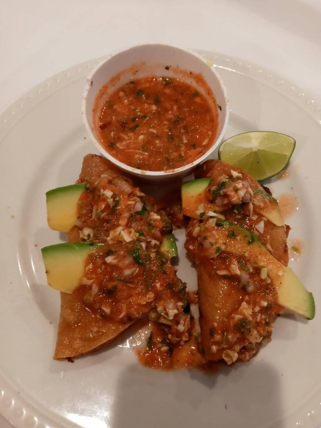 Jalisco Seafood & Grill | restaurant | 303 E Foothill Blvd Suite D, Rialto, CA 92376, USA | 9094210963 OR +1 909-421-0963