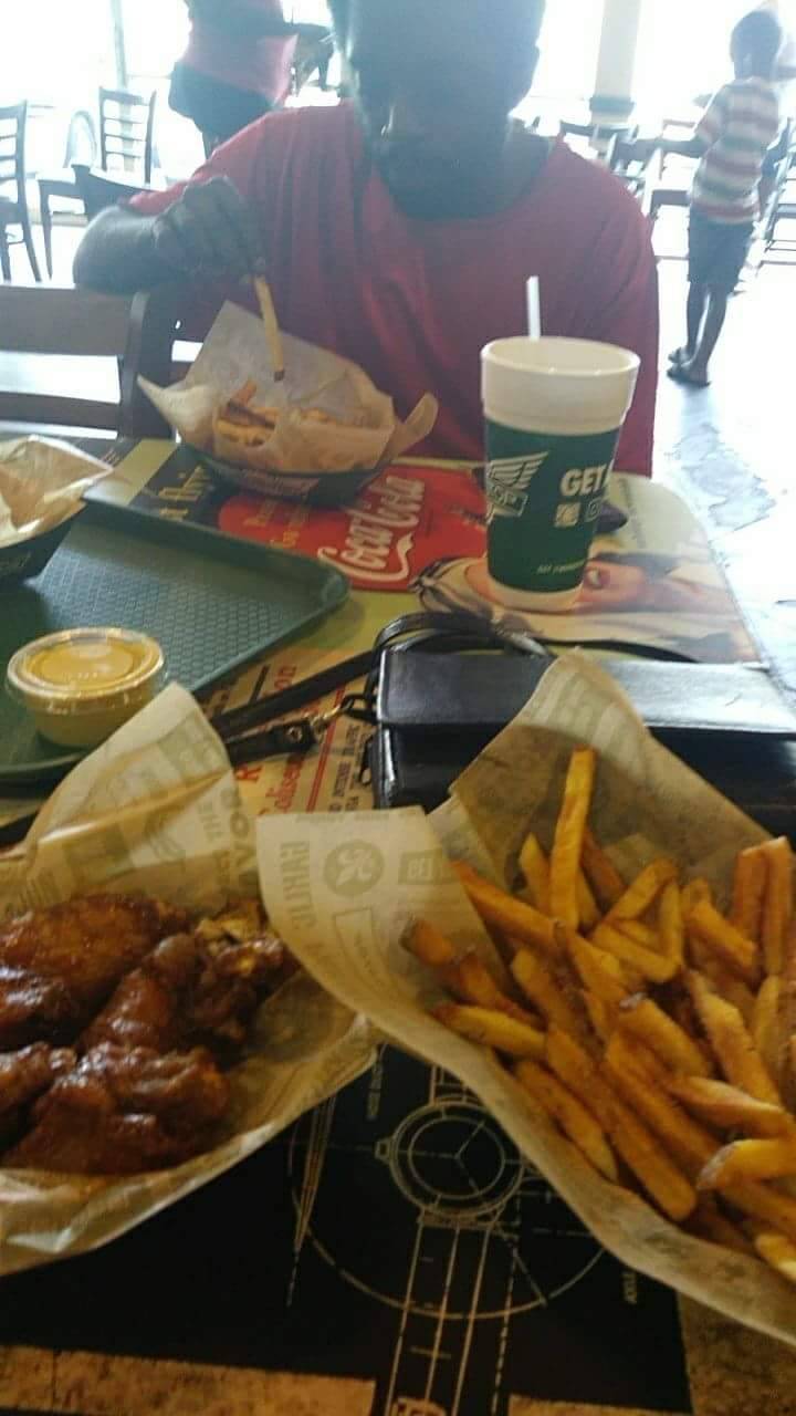 Wingstop | restaurant | 3750 Scott St #100, Houston, TX 77004, USA | 7134409464 OR +1 713-440-9464