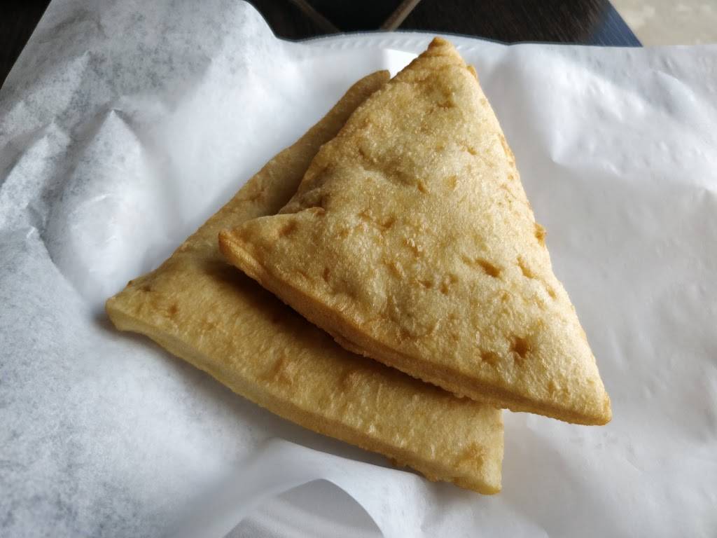 Drupatis Roti and Doubles - Ajax | restaurant | 252 Bayly St W, Ajax, ON L1S 3V4, Canada | 9056868100 OR +1 905-686-8100