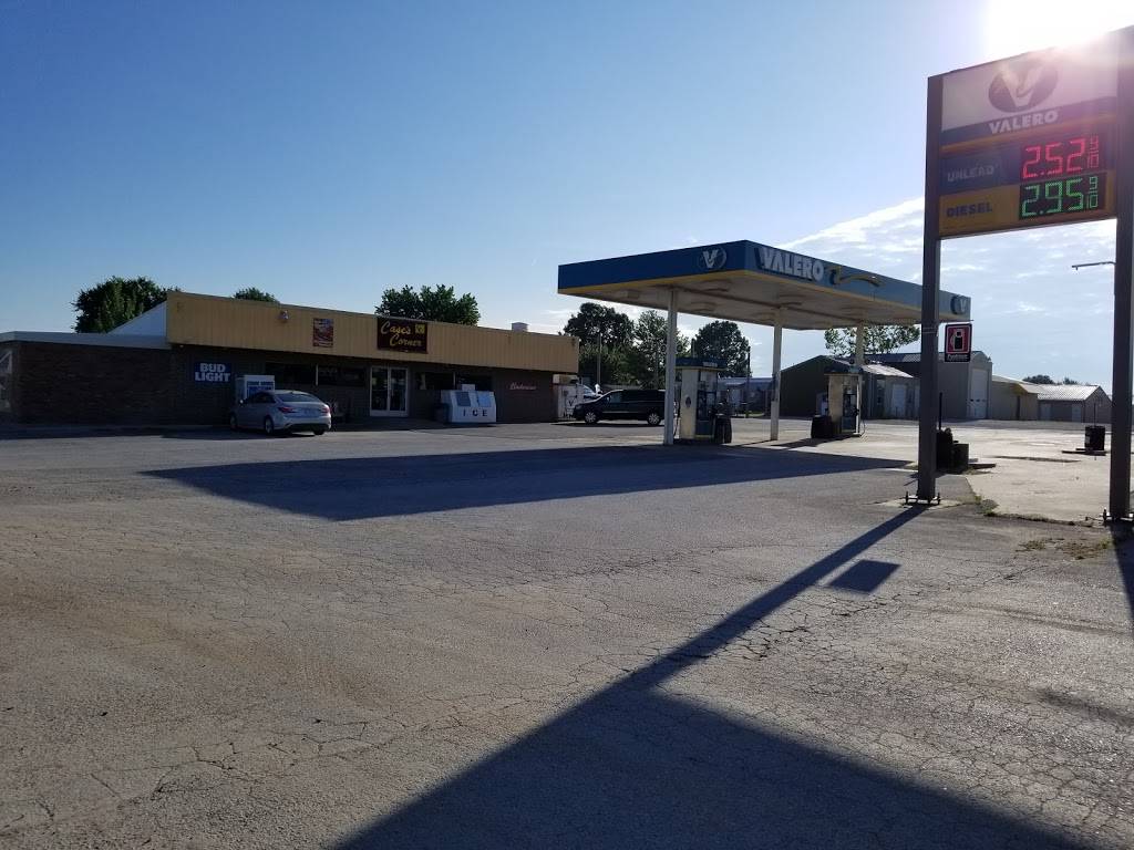 Cases Corner travel center, free truck parking with diesel fuel | restaurant | 1559 MO-215, Brighton, MO 65617, USA | 4177562131 OR +1 417-756-2131