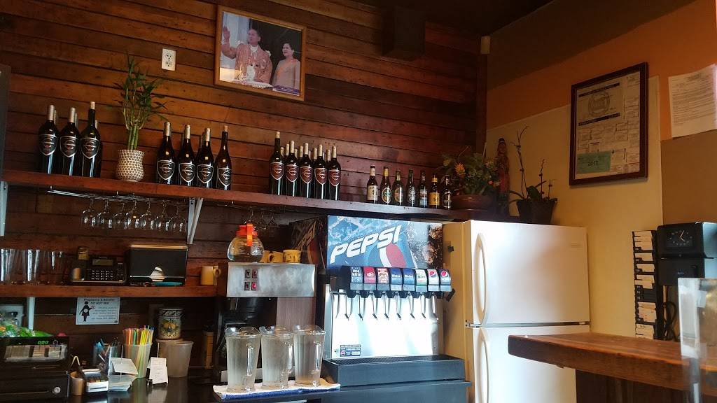 Thai Ginger | restaurant | 2020 N Rosa Parks Way, Portland, OR 97217, USA | 5032839731 OR +1 503-283-9731