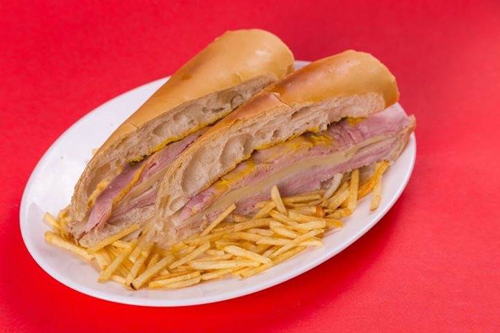 La Cubanita Pizzeria | meal delivery | 11300 NW 87th Ct #136, Hialeah, FL 33018, USA | 3053622288 OR +1 305-362-2288