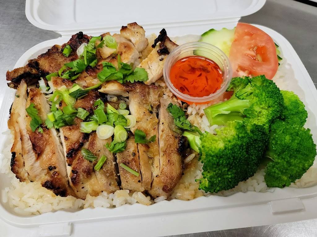 Just Thai Kitchen | restaurant | 1512A Dorchester Ave, Dorchester, MA 02122, USA | 6172886388 OR +1 617-288-6388