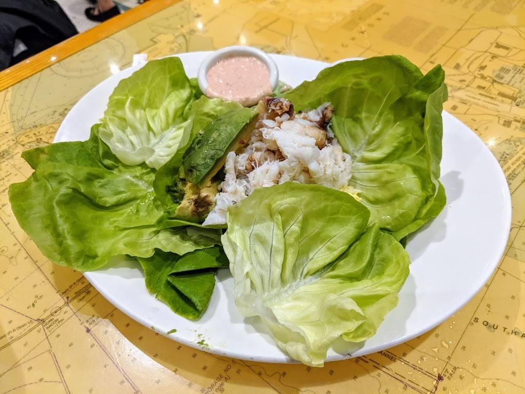 Yankee Pier | restaurant | Terminal 3 S McDonnell Rd, San Francisco, CA 94128, USA | 6508218938 OR +1 650-821-8938