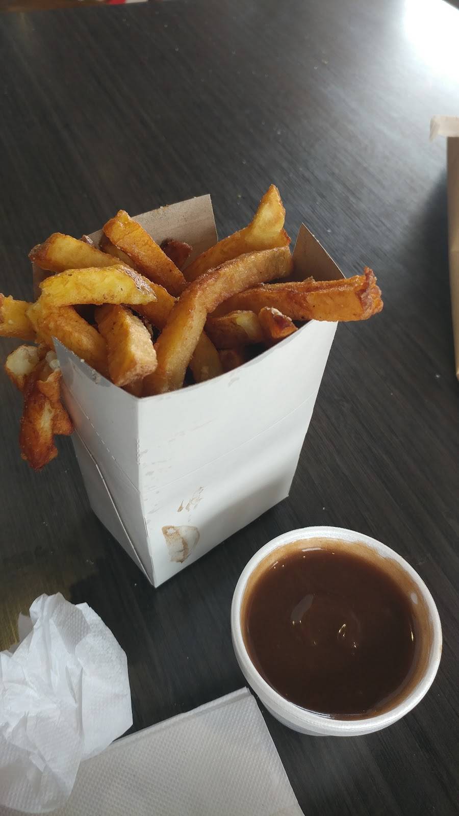 Starr Burger | restaurant | 900 Brock St N, Whitby, ON L1N 4J6, Canada | 9054303301 OR +1 905-430-3301