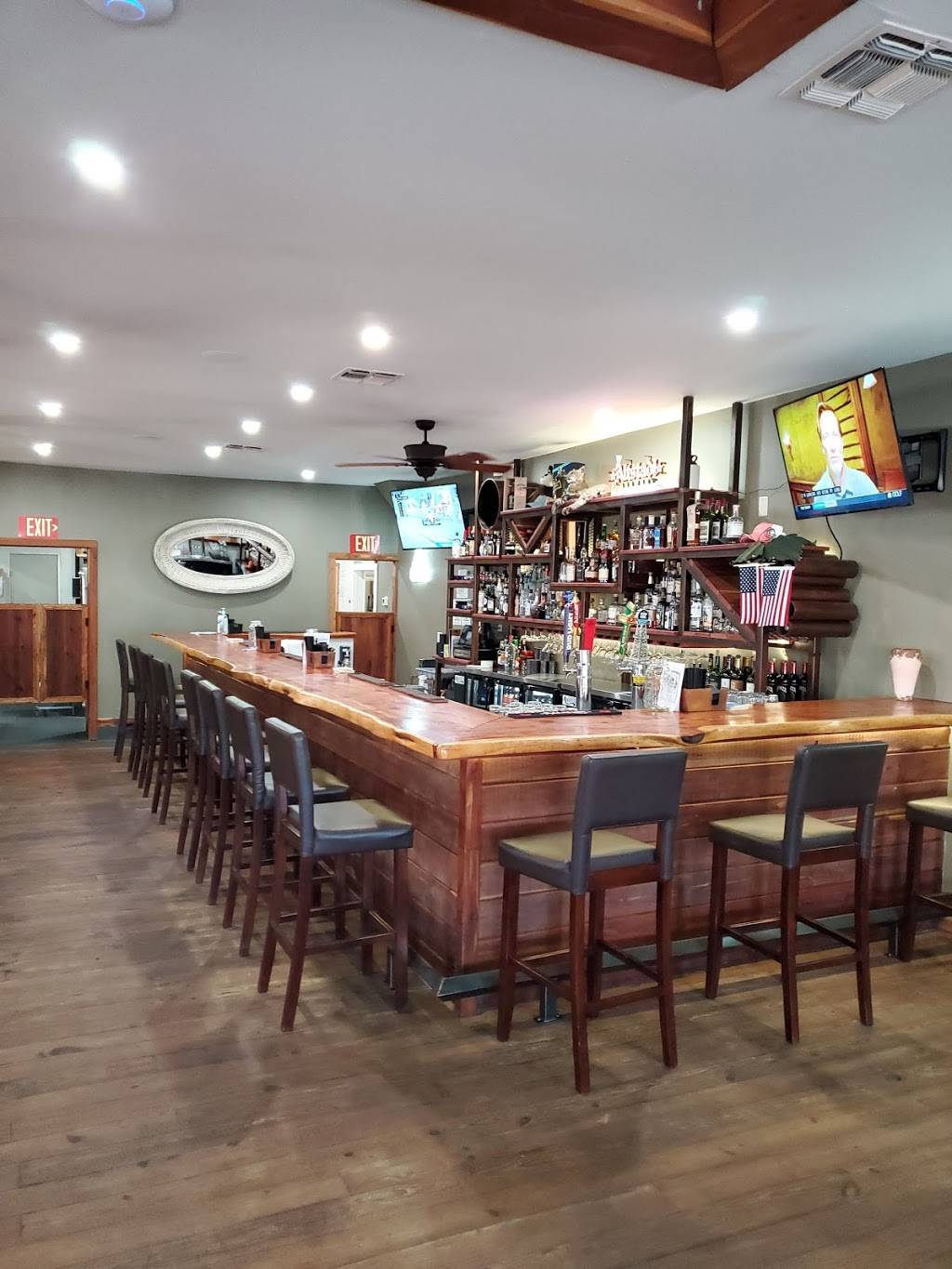 Hitchin Post Steakhouse | restaurant | 105 S Llano St, Fredericksburg, TX 78624, USA | 8309923777 OR +1 830-992-3777