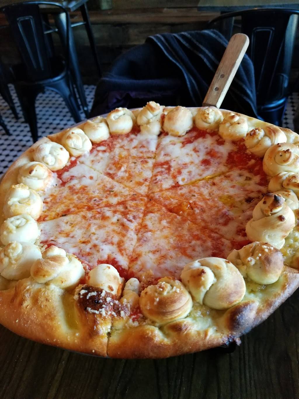 The Pizza Parlor | meal delivery | 6 Sneden Ave, Staten Island, NY 10312, USA | 7183564233 OR +1 718-356-4233