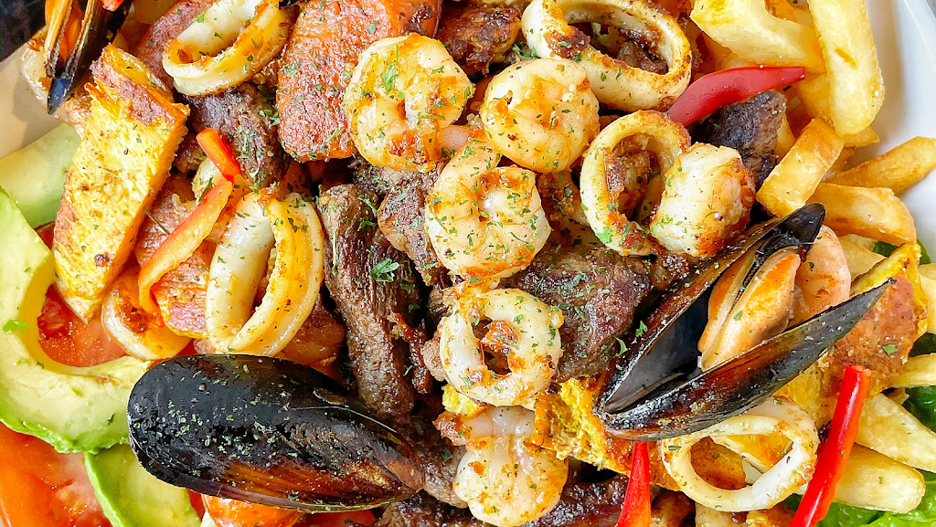 Rica Arepa Venezuelan Restaurant 2 Lakeview | restaurant | 2913 N Lincoln Ave, Chicago, IL 60657, USA | 3127300405 OR +1 312-730-0405