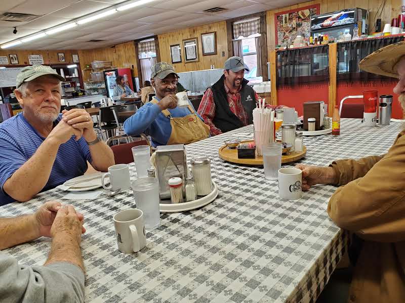 Hartville Family Cafe | restaurant | 127 E Rolla St, Hartville, MO 65667, USA | 4177411009 OR +1 417-741-1009