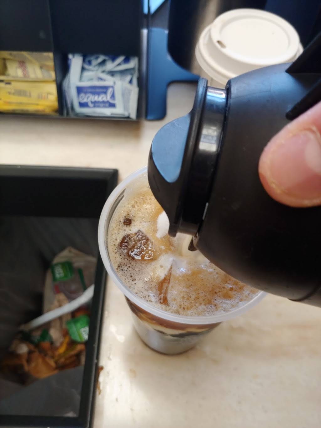 Starbucks | cafe | 1071 Santa Rosa Plaza #1015, Santa Rosa, CA 95401, USA | 7075698457 OR +1 707-569-8457