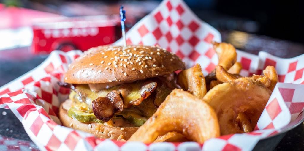 The Filling Station | restaurant | 1138 Finnegan Way, Bellingham, WA 98225, USA | 3607151839 OR +1 360-715-1839