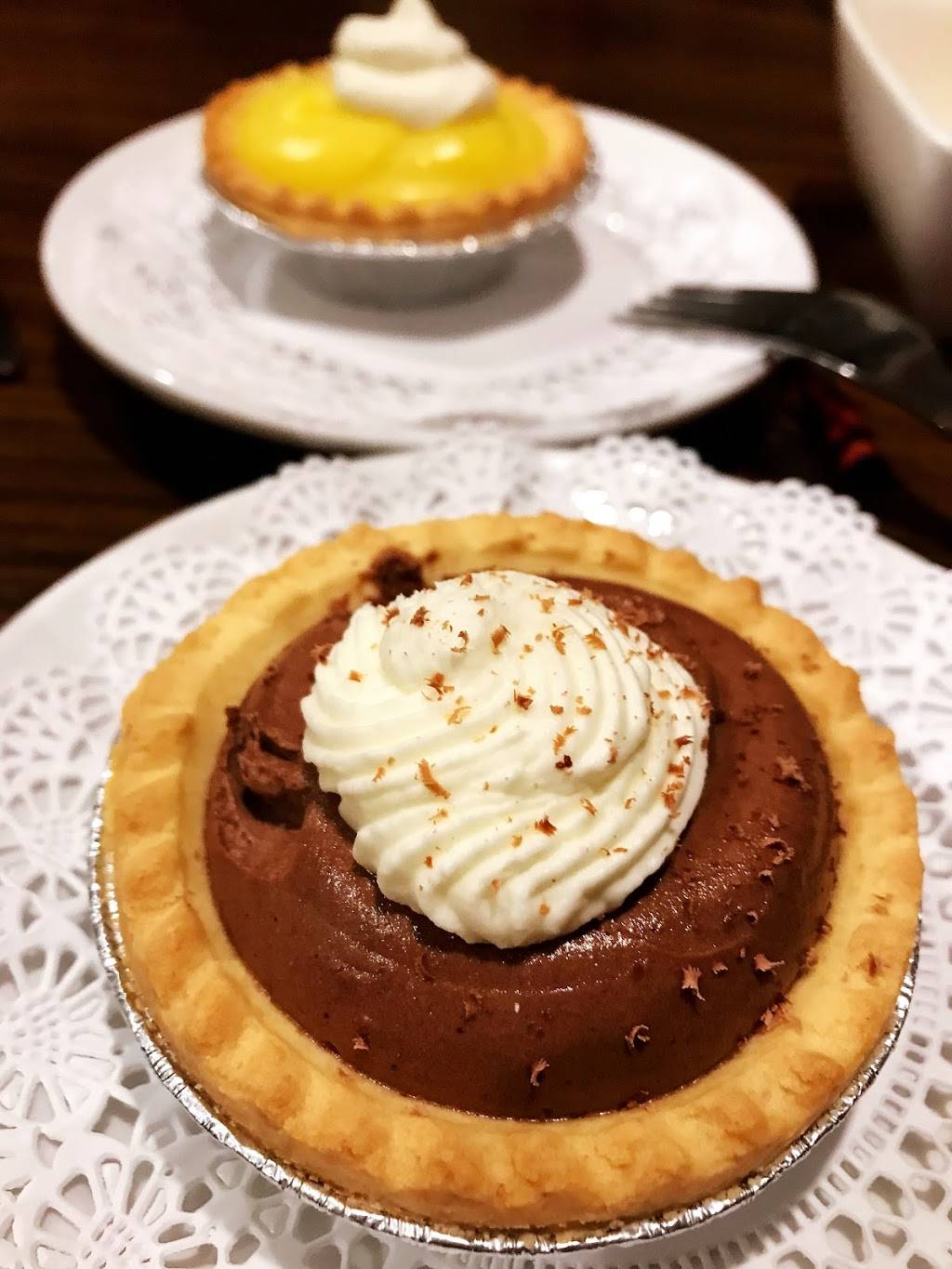 Stillwells Restaurant | restaurant | 40650 Village Dr, Big Bear Lake, CA 92315, USA | 8008663121 OR +1 800-866-3121