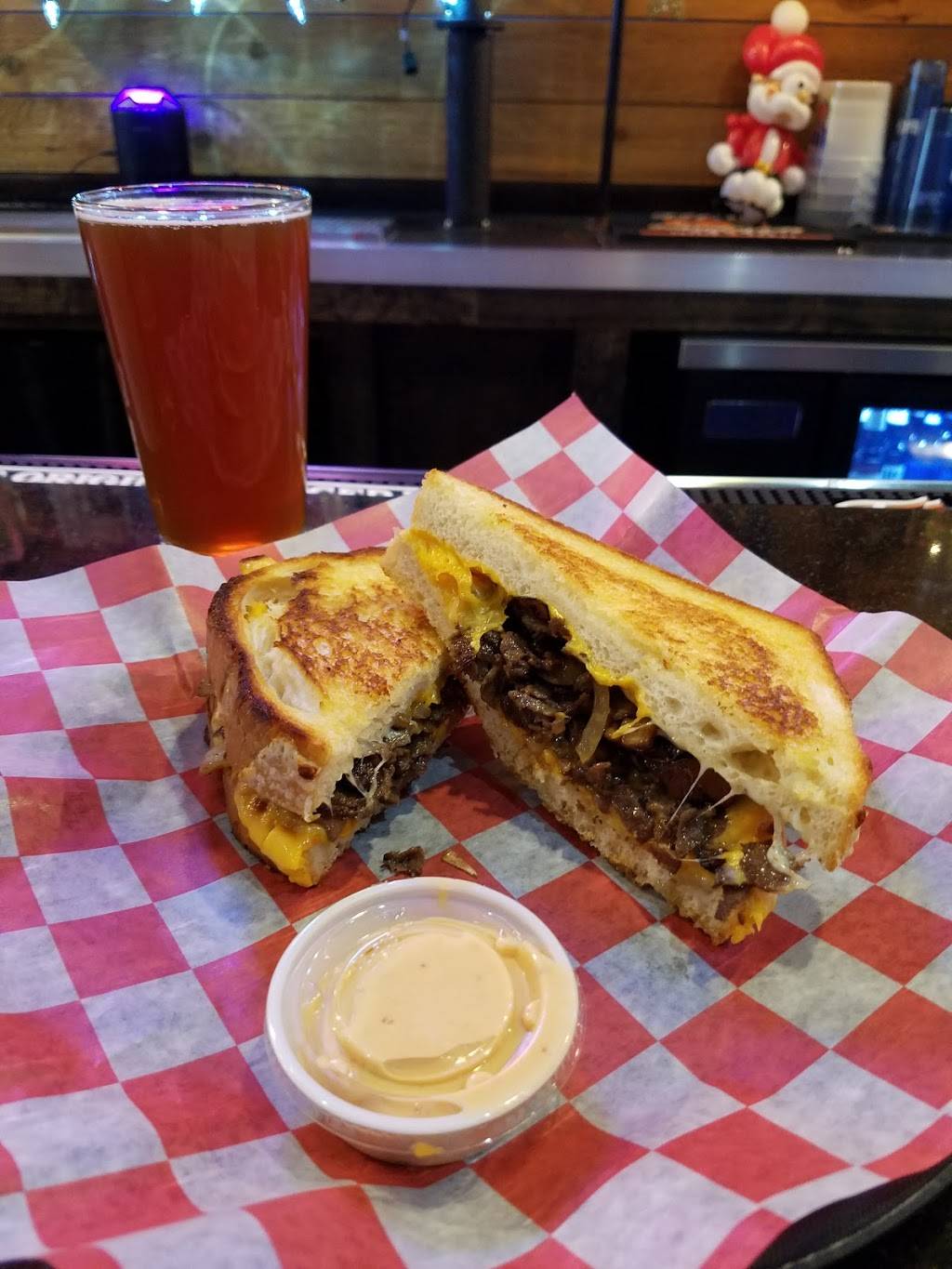 Cheesies Pub & Grub LaGrange | restaurant | 46 South La Grange Road, La Grange, IL 60525, USA | 7084697264 OR +1 708-469-7264