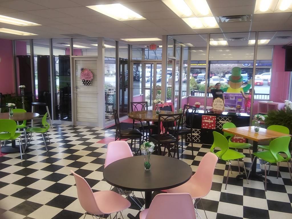 Party Cupcakes | restaurant | 1521 E Cumberland Ave, Middlesboro, KY 40965, USA | 6062483447 OR +1 606-248-3447