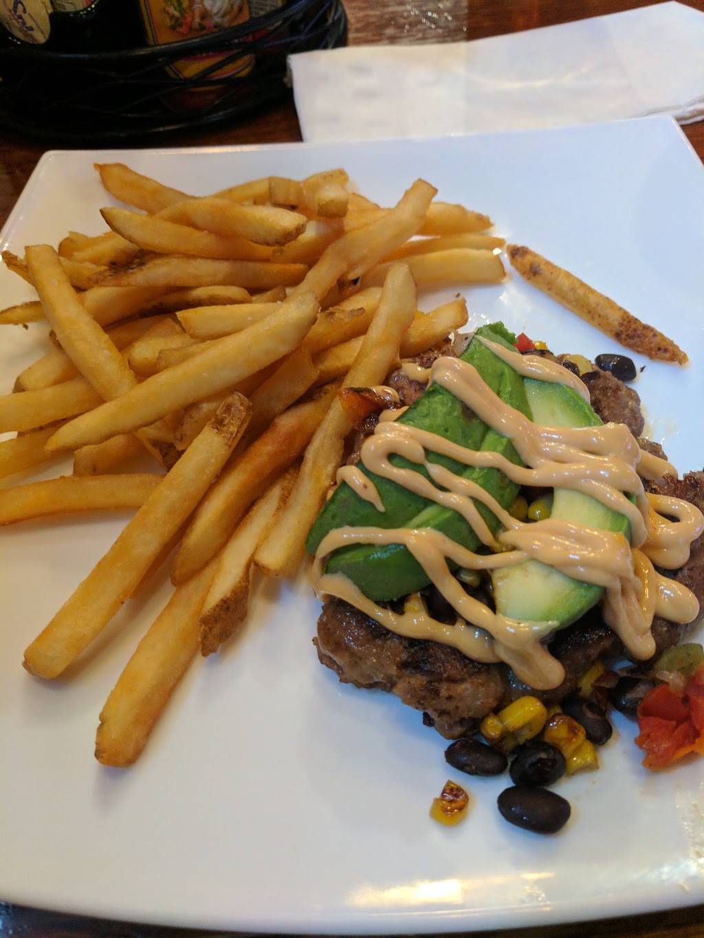 Old Towne Pub & Eatery | restaurant | 201 W State St, Geneva, IL 60134, USA | 6302327962 OR +1 630-232-7962