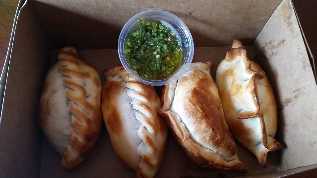 Maestro Empanadas | meal takeaway | 423 10th Ave, Coralville, IA 52241, USA | 3196217481 OR +1 319-621-7481