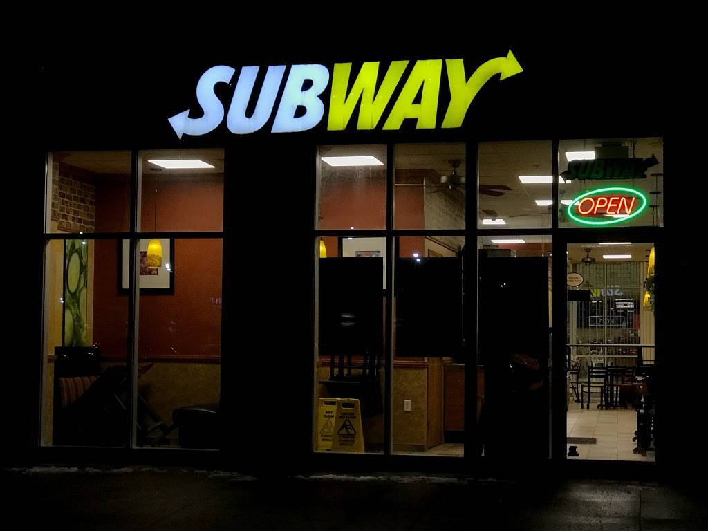 Subway | meal takeaway | Merivale Mall, 1642 Merivale Rd Unit 60, Nepean, ON K2G 4A1, Canada | 6132253349 OR +1 613-225-3349