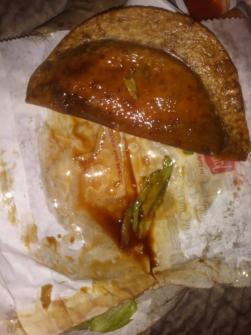 Jack in the Box | restaurant | 1331 SW Loop 410, San Antonio, TX 78227, USA | 2106745750 OR +1 210-674-5750