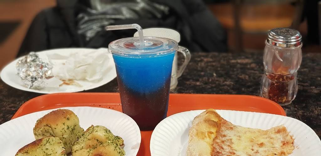 Yankys Pizza | restaurant | 4502 16th Ave, Brooklyn, NY 11204, USA | 7184362585 OR +1 718-436-2585