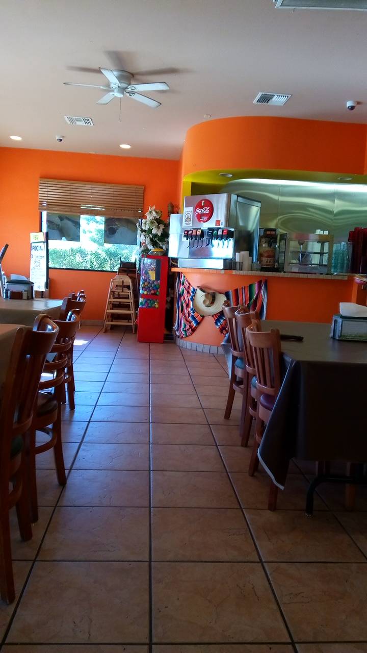 Jalapenos Restaurant | restaurant | 981 S Main St, Florence, AZ 85132, USA | 5208688986 OR +1 520-868-8986