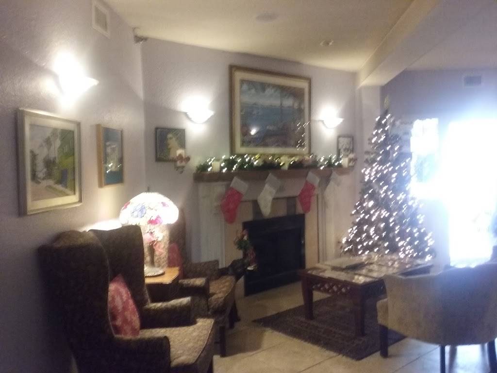 Isabelles | restaurant | 2937 Beach Blvd S, Gulfport, FL 33707, USA | 7273469803 OR +1 727-346-9803