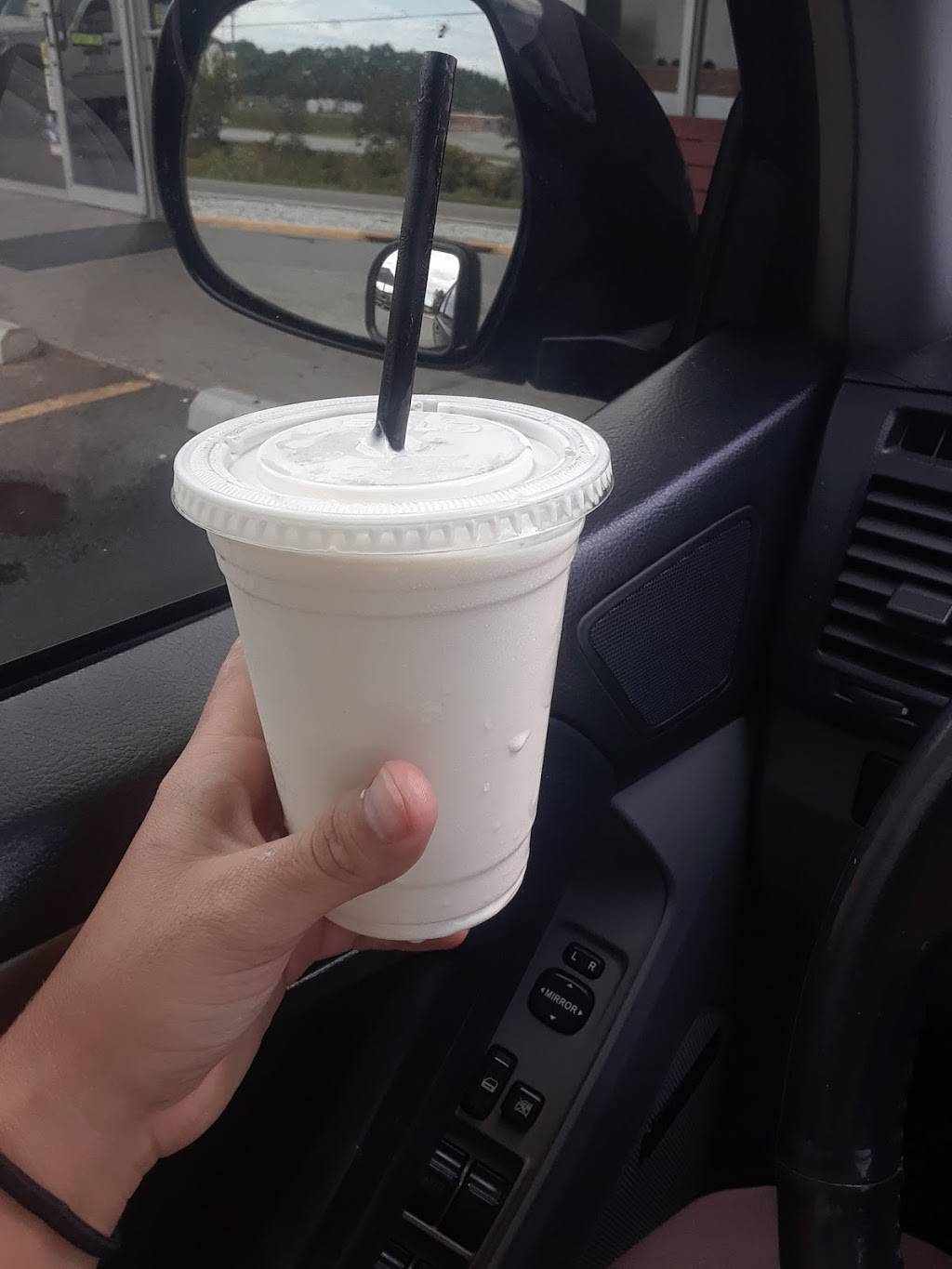 Slyders | restaurant | 100 E Grayson St, Hillsville, VA 24343, USA | 2767282960 OR +1 276-728-2960