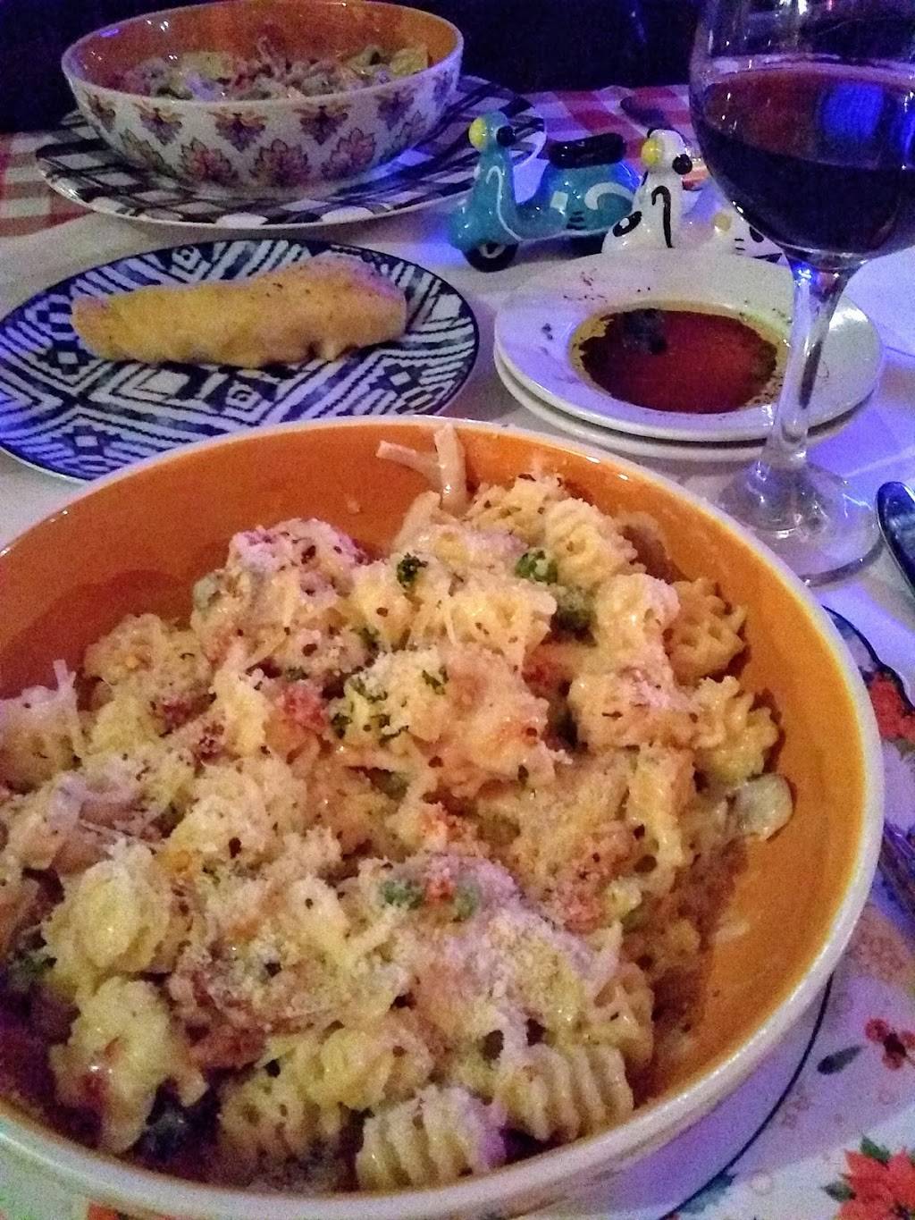 Pinnochios Incredible Italian | restaurant | 4306 S College Ave, Fort Collins, CO 80525, USA | 9702261345 OR +1 970-226-1345