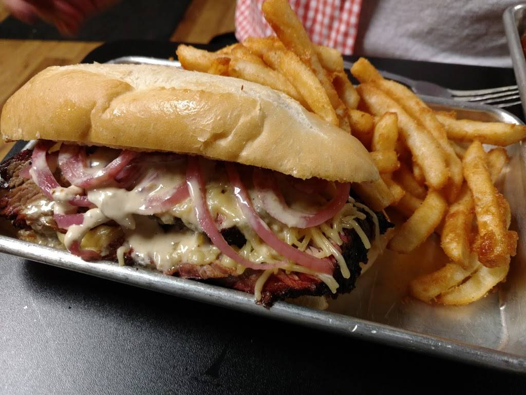 The Stellar Hog | restaurant | 5623 Leona St, St. Louis, MO 63116, USA | 3144818448 OR +1 314-481-8448