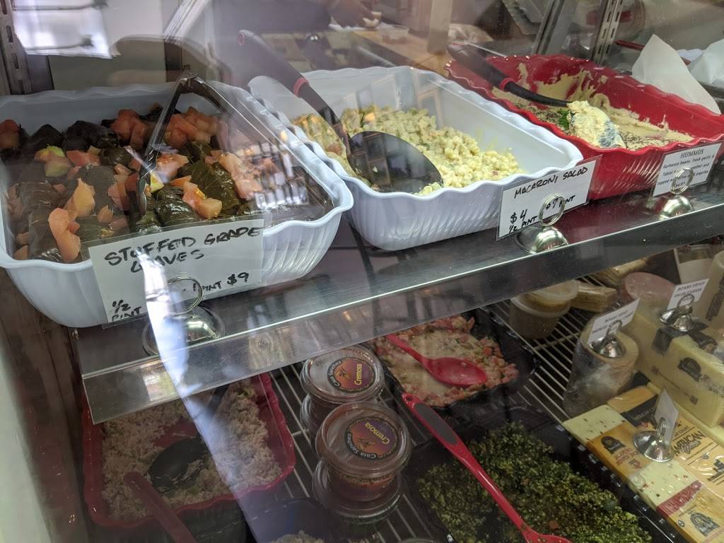 Friscos Family Deli | restaurant | 28 Leland Ave, San Francisco, CA 94134, USA | 4153477077 OR +1 415-347-7077