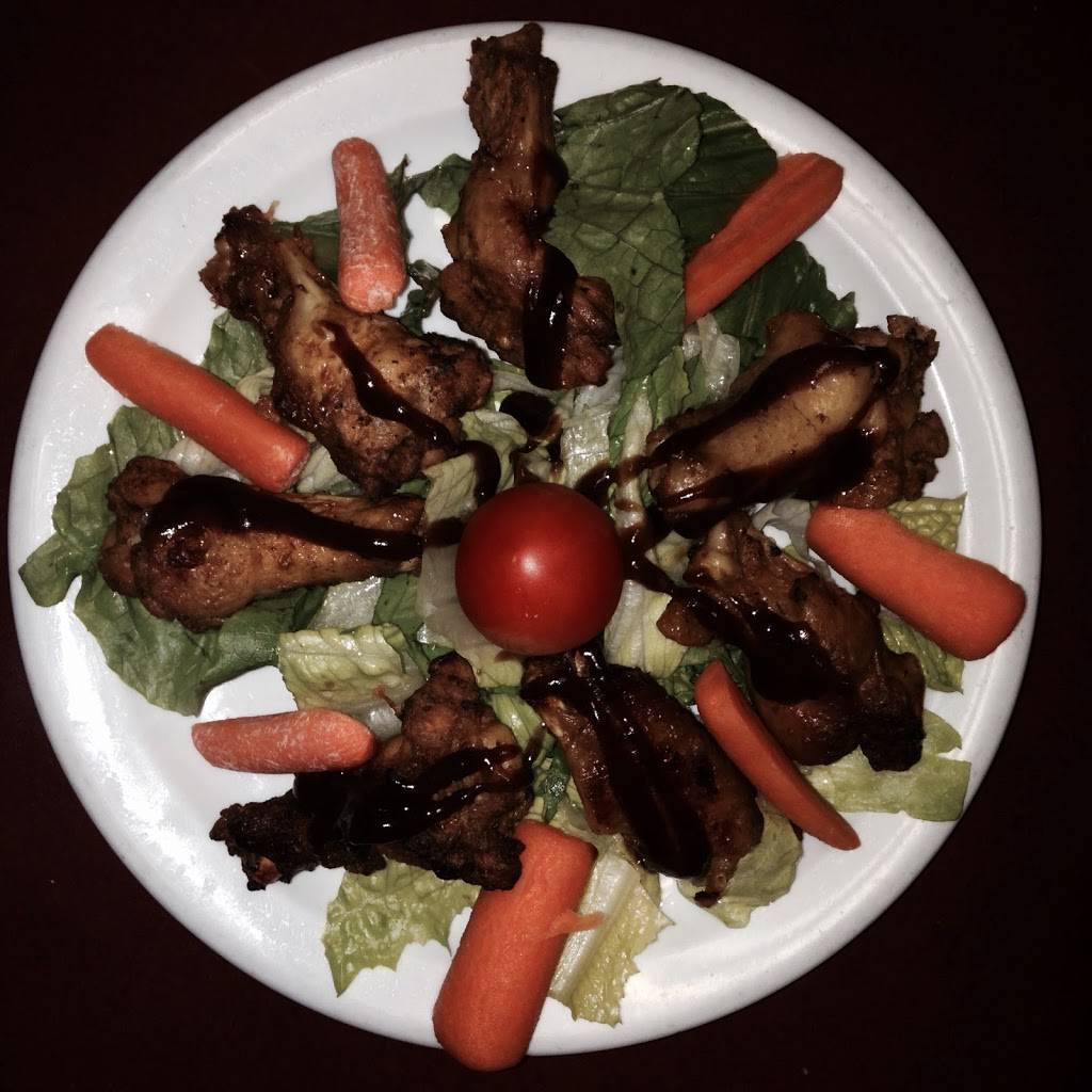 Chicago Pizza | meal delivery | 1031 S Frontage Rd W, Vail, CO 81657, USA | 9704767000 OR +1 970-476-7000