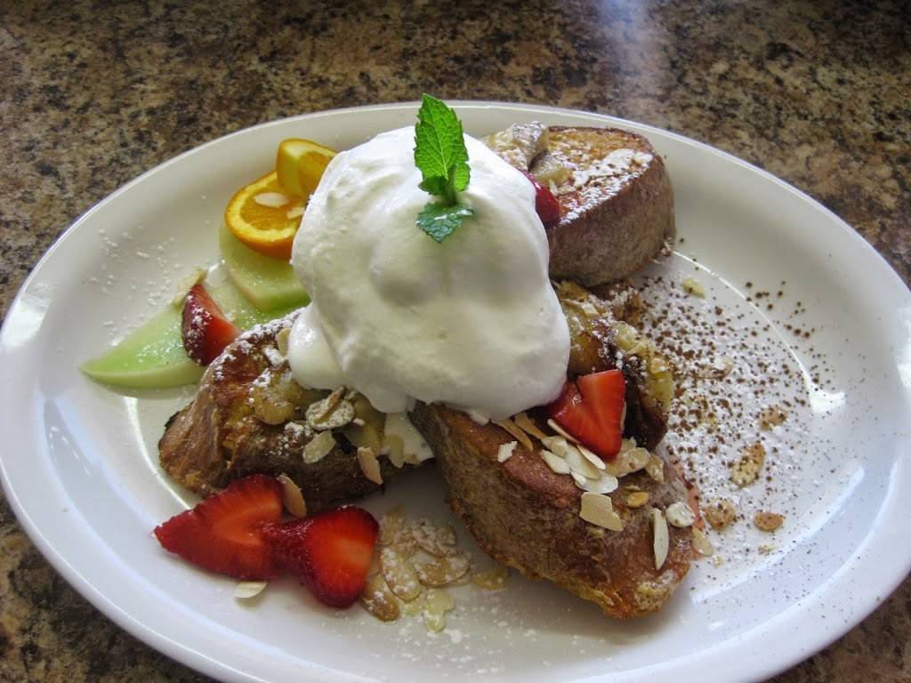 Don Marcos Italian Eatery | meal takeaway | 248 Wellington St, Welland, ON L3B 1B5, Canada | 9057144417 OR +1 905-714-4417