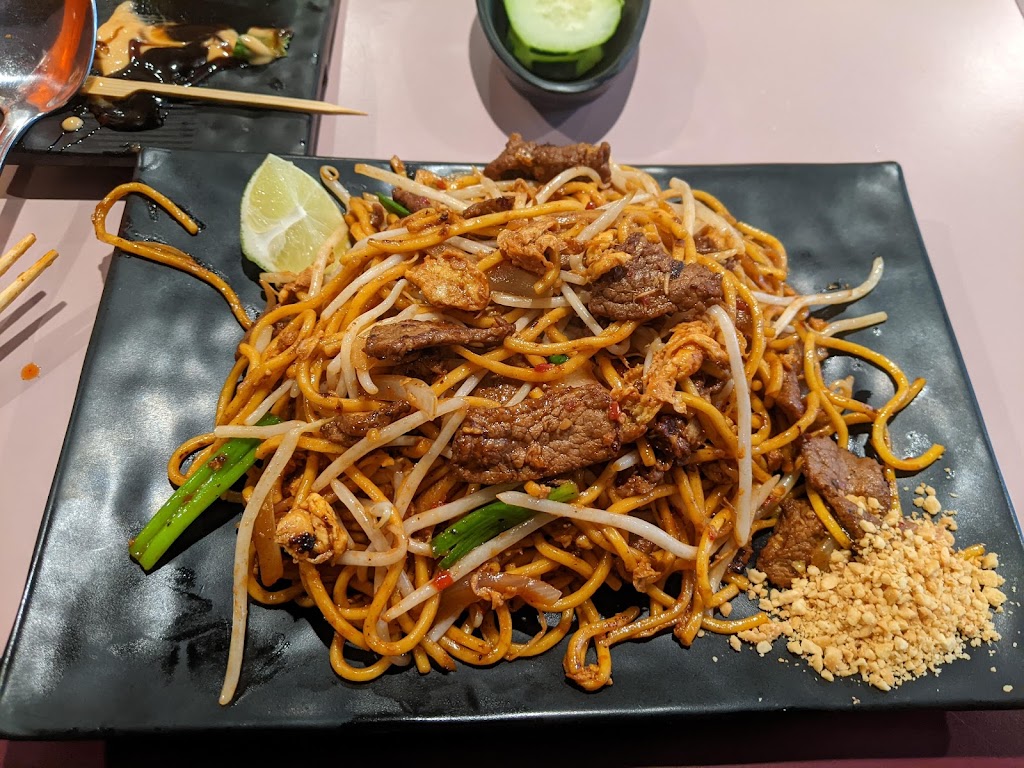 Curry Leaf | restaurant | 2335 US-101, Eureka, CA 95501, USA | 7077982049 OR +1 707-798-2049