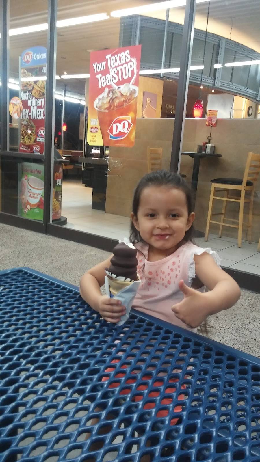 Dairy Queen | restaurant | 595 N Yarbrough Dr, El Paso, TX 79915, USA | 9155920722 OR +1 915-592-0722