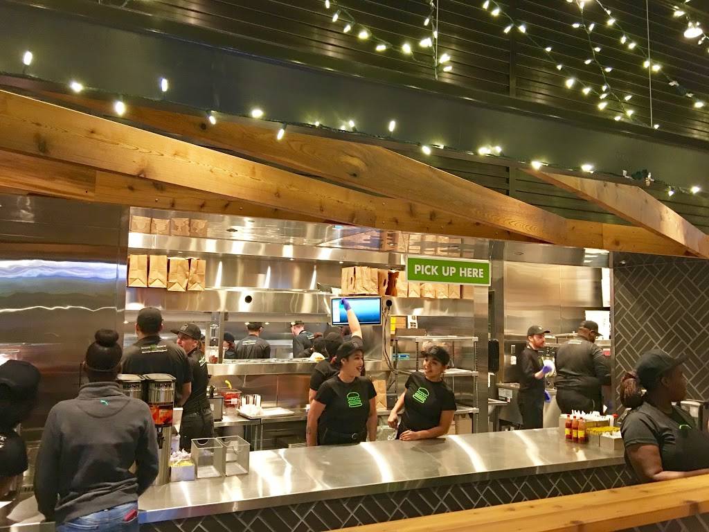 Shake Shack | restaurant | 905 S Grand Central Pkwy #1700, Las Vegas, NV 89106, USA | 7025701613 OR +1 702-570-1613