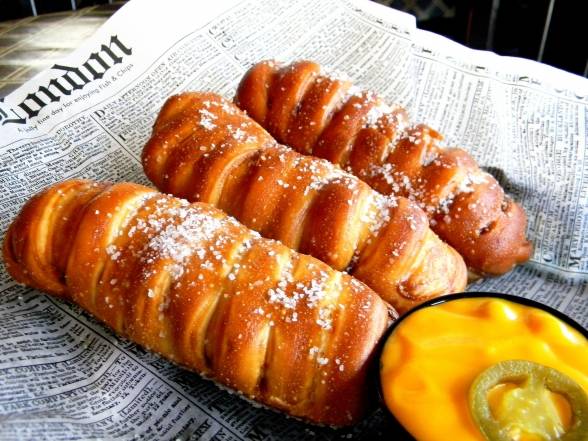 Cock & Bull Public House Glendale Village | restaurant | 275 E Sharon Rd, Glendale, OH 45246, USA | 5137714253 OR +1 513-771-4253