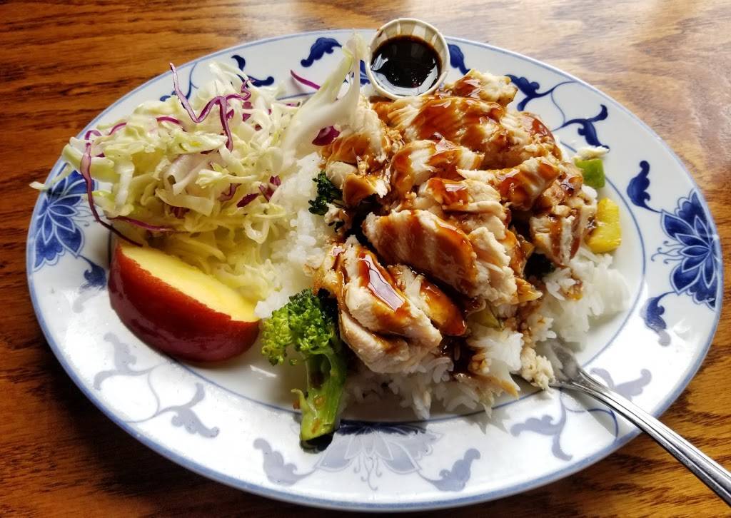 Village Hut | restaurant | 7647 SW Capitol Hwy, Portland, OR 97219, USA | 5037683975 OR +1 503-768-3975