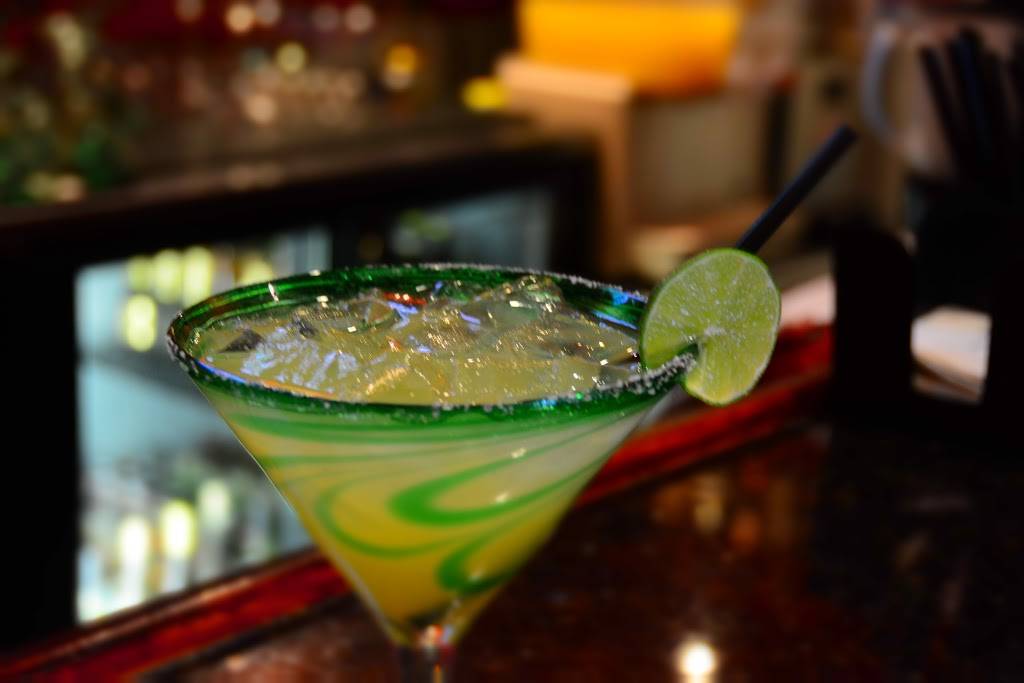 La Cocina de Mama | restaurant | 2809 N Hurstbourne Pkwy, Louisville, KY 40223, USA | 5028223506 OR +1 502-822-3506