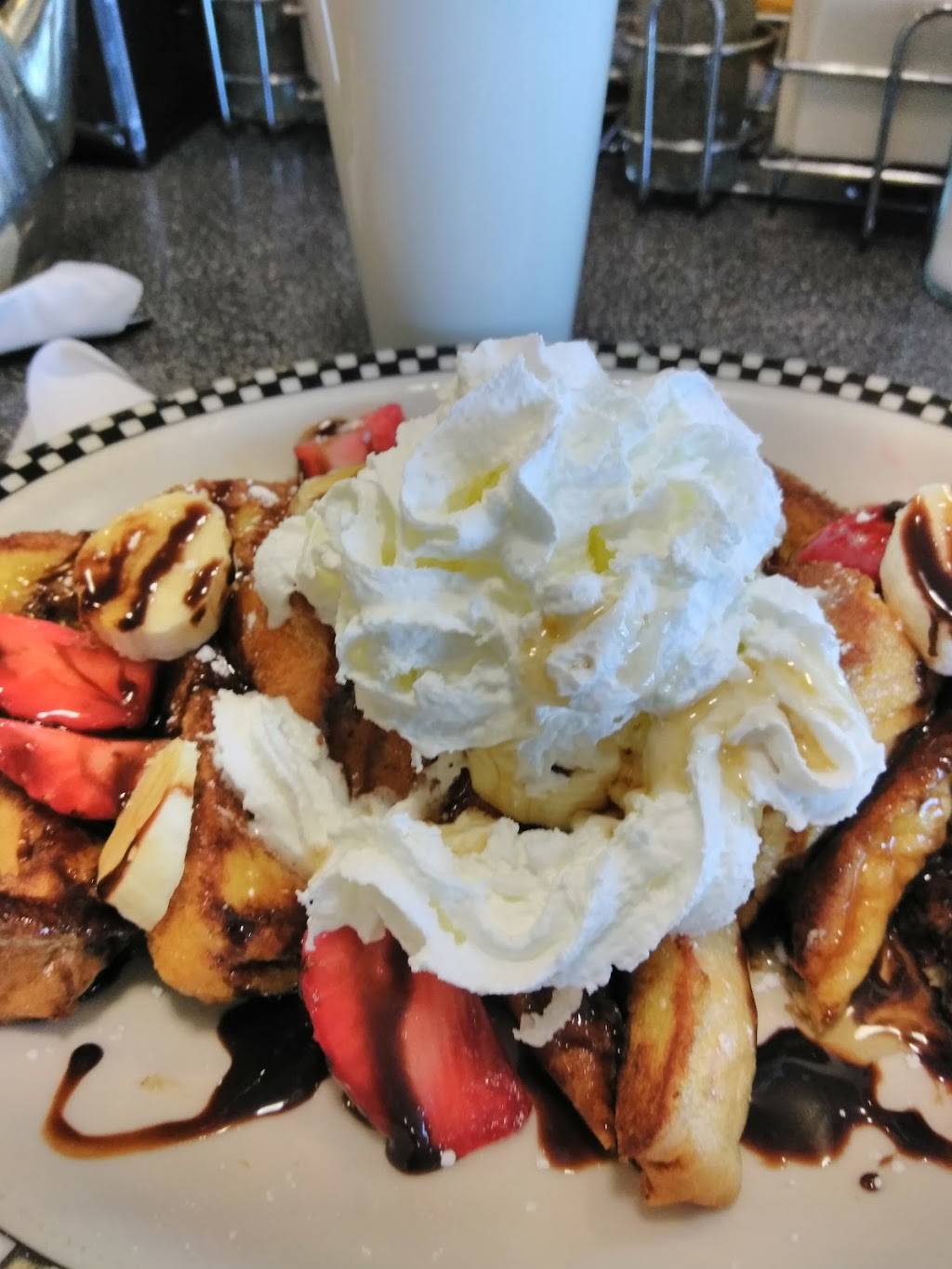 City Diner | restaurant | 2951 Monterey Rd, San Jose, CA 95111, USA | 4082695490 OR +1 408-269-5490