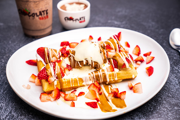 Chocolate Bash | restaurant | 352 W Valley Pkwy, Escondido, CA 92025, USA | 7609753476 OR +1 760-975-3476