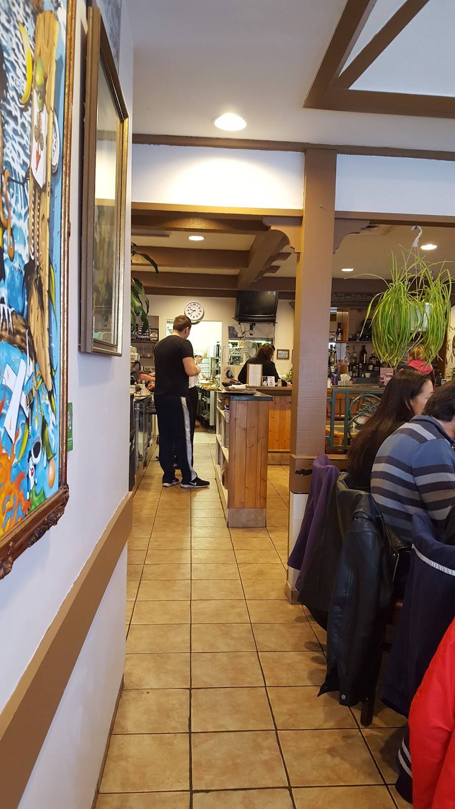 Canadiana Dining Lounge | restaurant | 2454 Lake Shore Blvd W, Etobicoke, ON M8V 1C9, Canada | 4162515442 OR +1 416-251-5442